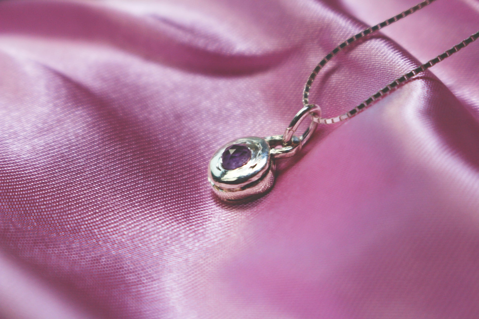 Amethyst silver pendant