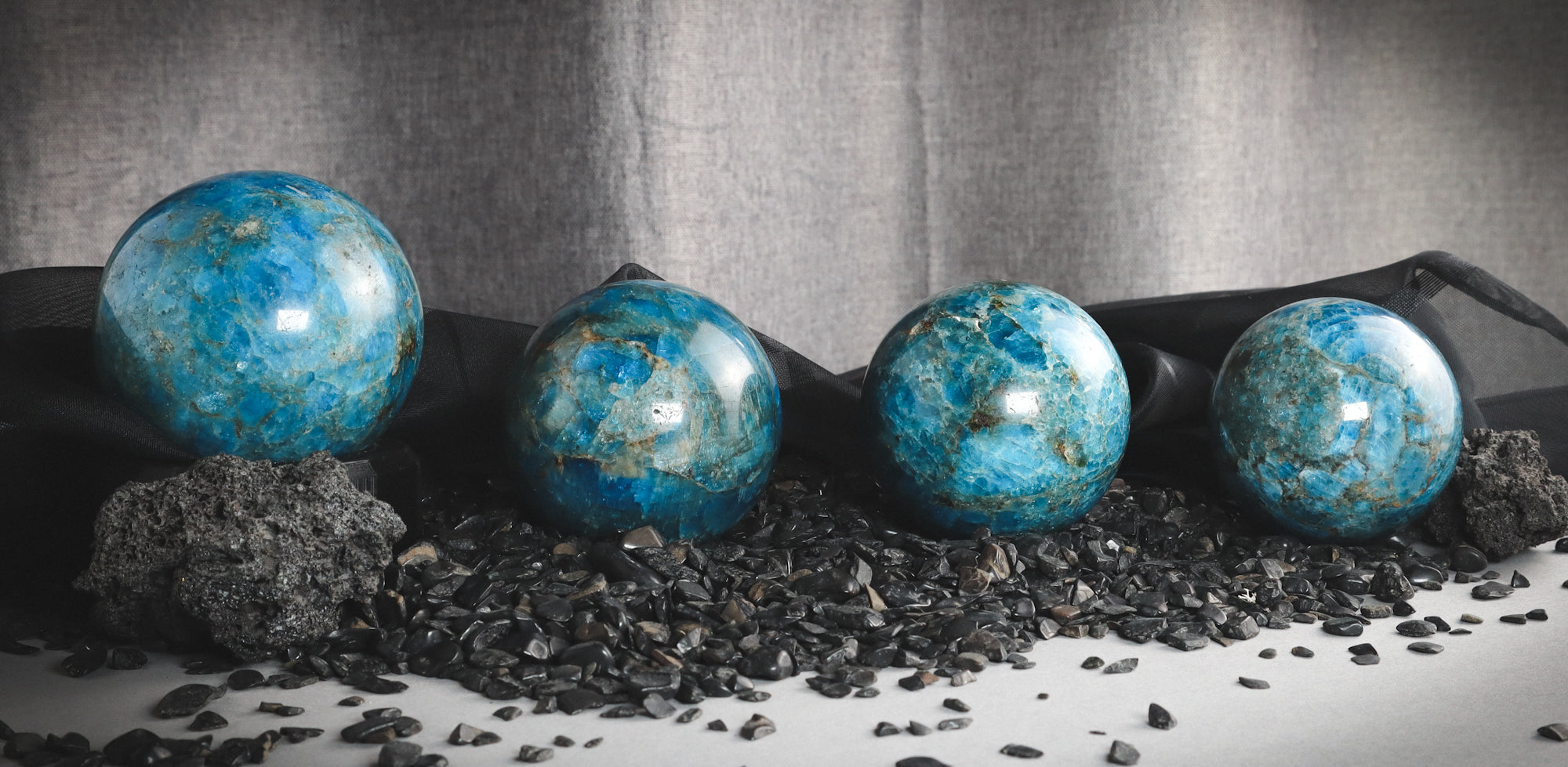 APATITE (Blue) - Sphere